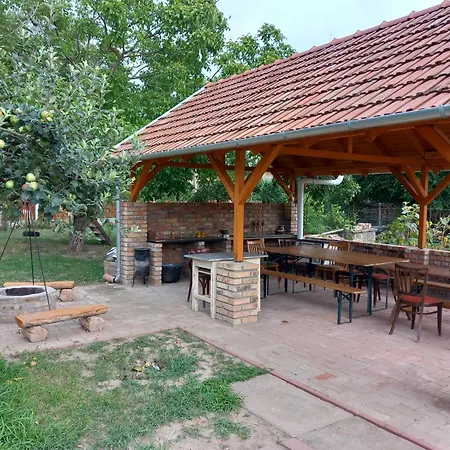 Apartment Halaszmester Vendeghaz Nagykoru
