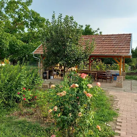 Halaszmester Vendeghaz Апартаменты *