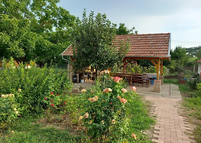 Halaszmester Vendeghaz Апартаменты *